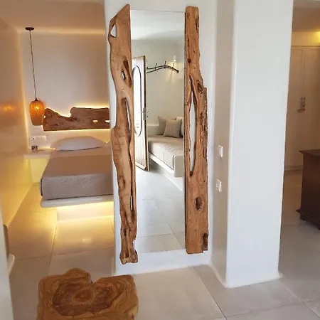 Elina And Агиос-Стефанос