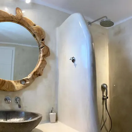 Elina And ゲストハウス 4*