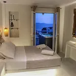 Elina Suites&more