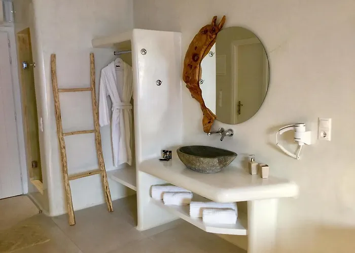 Elina And Agios Stefanos Avliotes