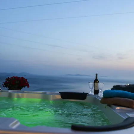 Elina And Konukevi Agios Stefanos (Mykonos)